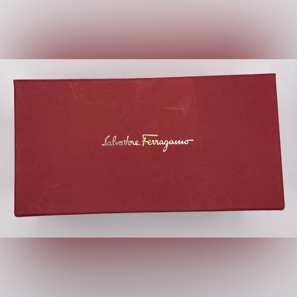 NWOT Salvatore Ferragamo Wine Round Sunglasses SF189S 742 Gold/Wine - Picture 5 of 13